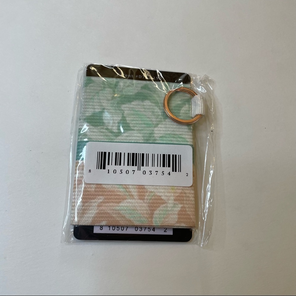 Floral Thread Wallet - Picture 4 of 4